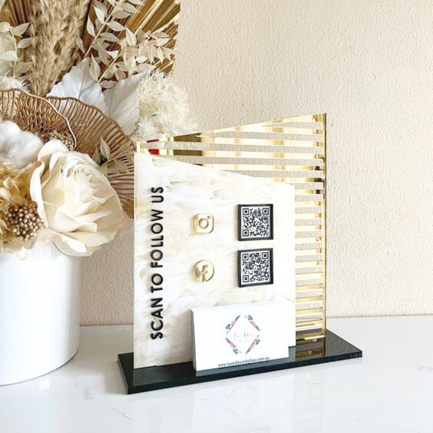 072 | QR talker with Double Arc style card holder