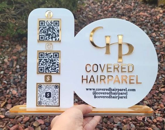 078 | Talker 3 QR codes Studio Nails style