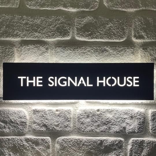 019 | Classic acrylic light box sign