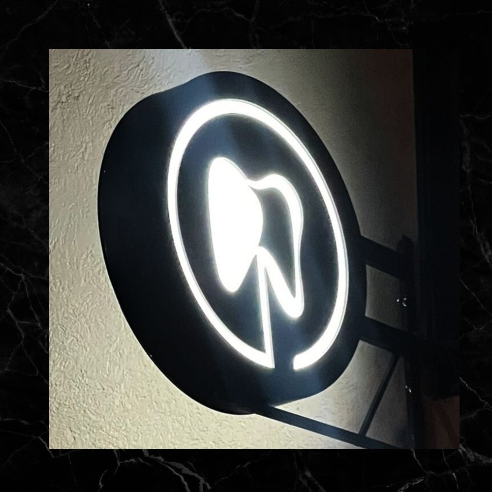038 | Circular double-sided flag type logo with lighting