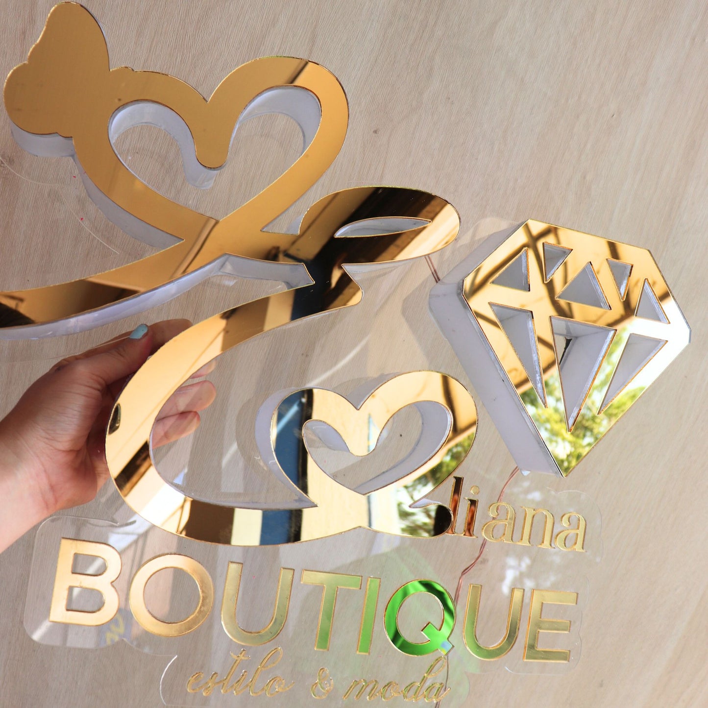031 | 3D acrylic logo with lighting