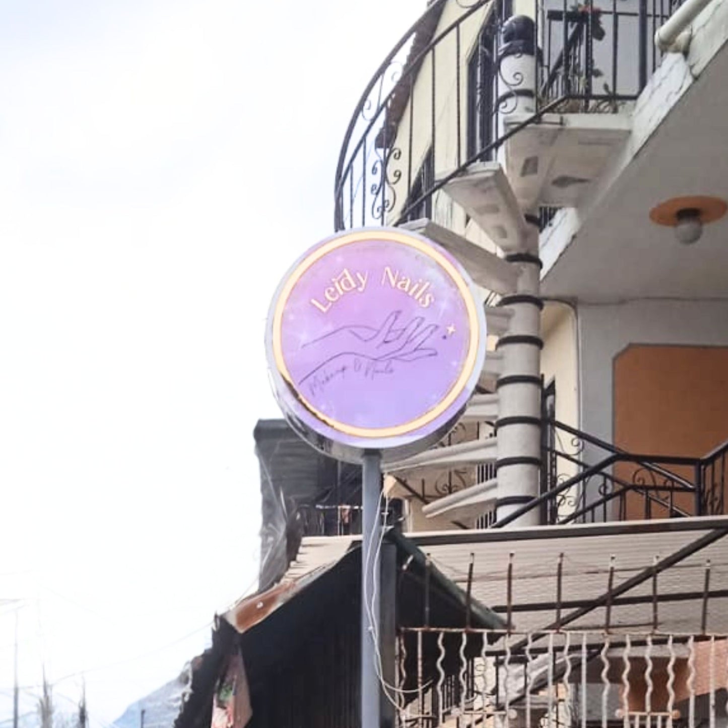 039 | Double-sided chocolate-type circular logo with lighting