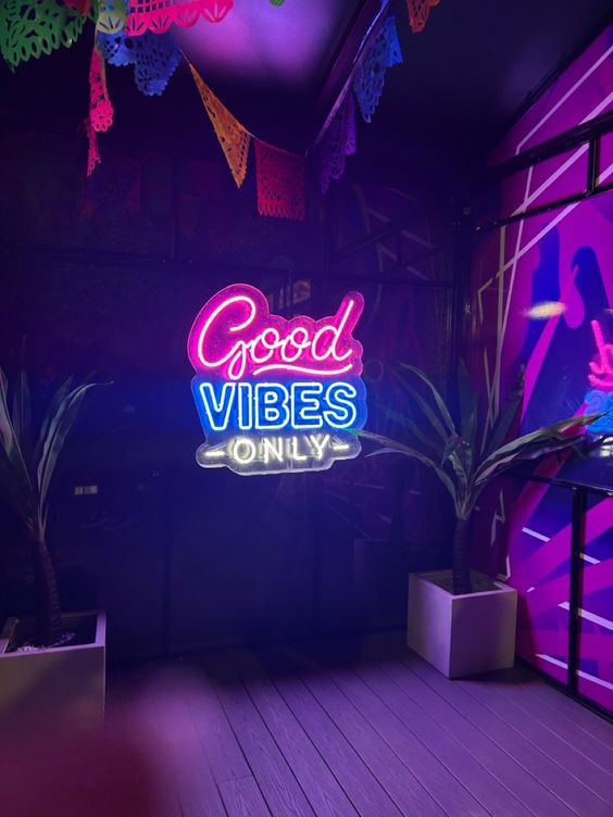 065 | Neon Good Vibes Only Double